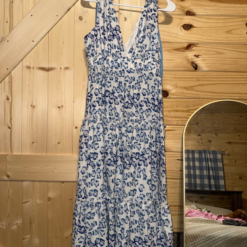 Blue and White Sleeveless Dress